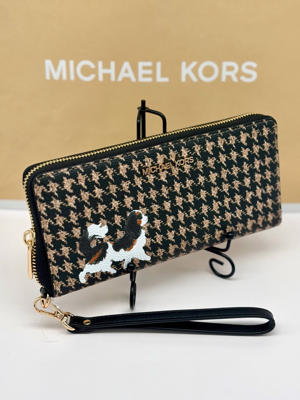 Michael Kors Black & Beige Houndstooth Continental Wallet with Dog Appliqué - Picture 12 of 14